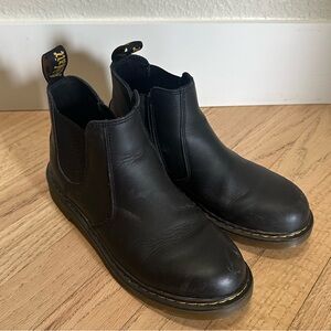 Dr Martens low boot with inside zipper - Women’s size 6